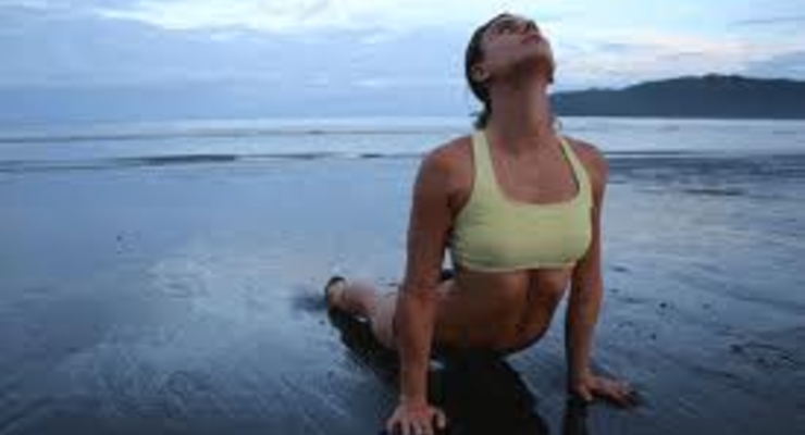 Йога лучше всего помогает побороть депрессию