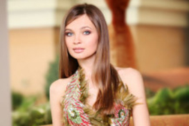 Украинка предстала на Мисс Вселенная 2010 с косой Тимошенко