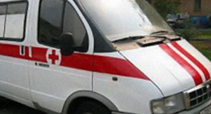 Азаров сделает медицину платной?!