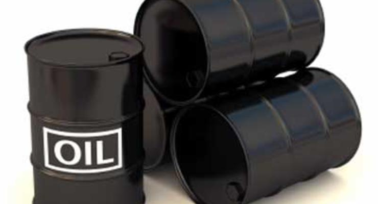 Нефть подешевела на доллар