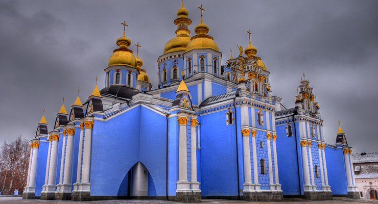 Украина - самая богатая среди самых бедных стран