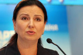 Богословскую обвиняют в краже сервизов и кастрюль