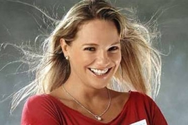 Красивым женщинам не доверяют серьезные должности