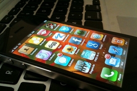 iPhone 4 взломали