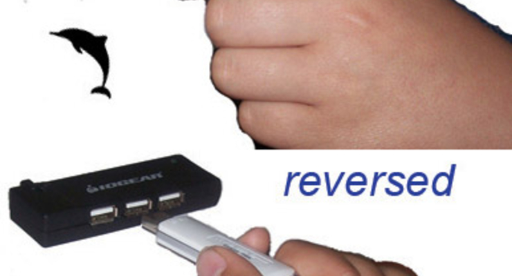 Появился двухсторонний USB-коннектор