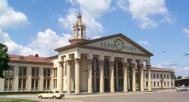 Аэропорт «Львова» закроют на три месяца