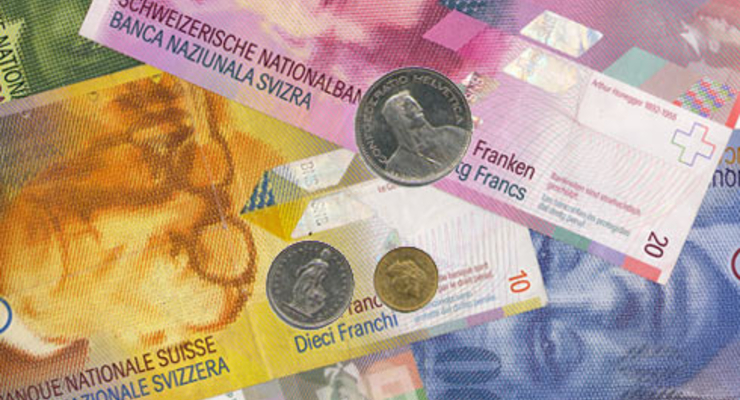 Шведские феминистки сожгли 100 тысяч крон