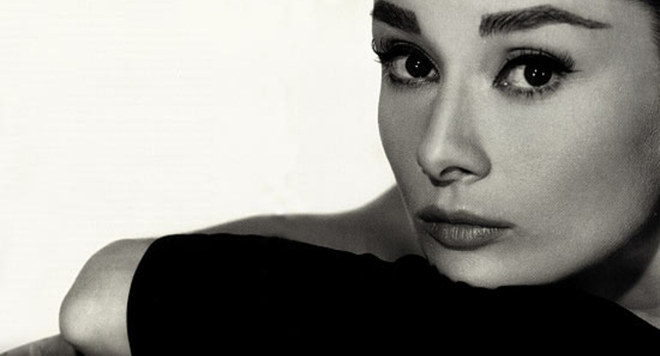 Названа самая красивая женщина ХХ столетия