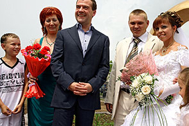 Медведев стал свидетелем на свадьбе