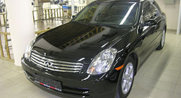 Московский «домушник» разъезжает на Infiniti GX35