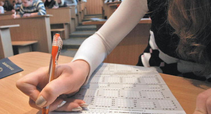 В Украине проведут дополнительную сессию тестирования абитуриентов