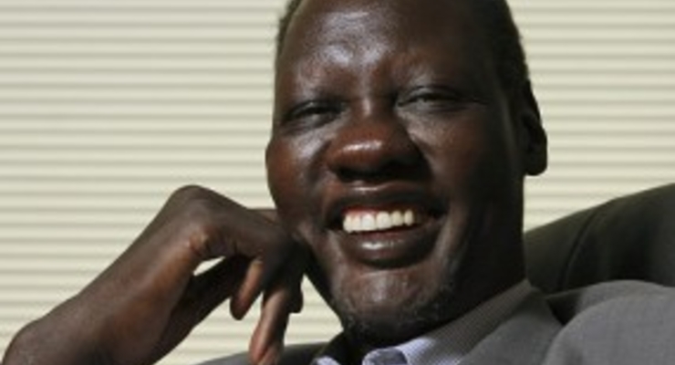 Умер самый высокий в мире баскетболист