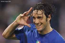 Названы самые красивые футболисты Чемпионата мира