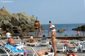 В Киеве открыли еще один пляж