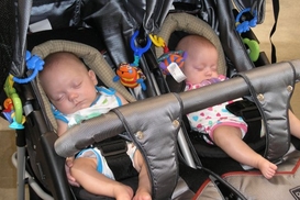 Братьев и сестер нельзя будет усыновлять порознь