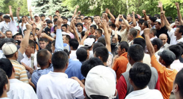 В Киргизии началась гражданская война