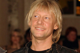 У актера Харатьяна угнали джип