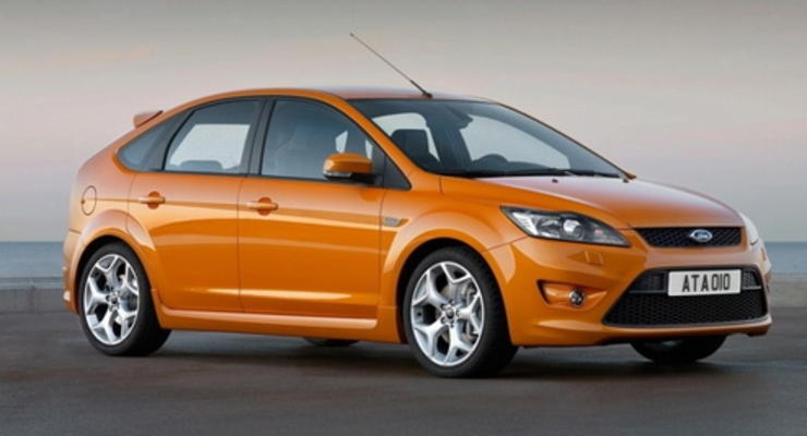 Ford отзывает более 236 тыс. седанов Focus