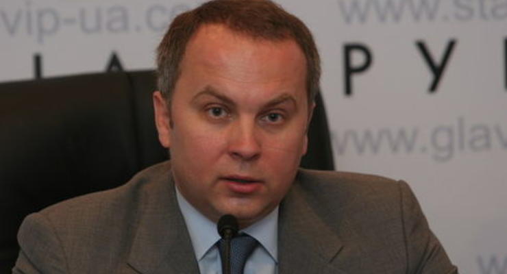 Азаров запретил повышать коммунальные тарифы
