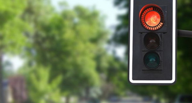 На дорогах Киева местами движение затруднено