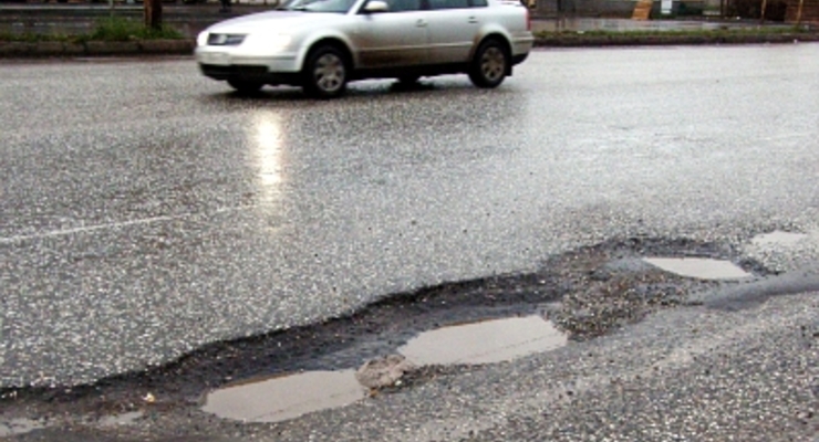 Какие дороги завтра перекроют в Киеве