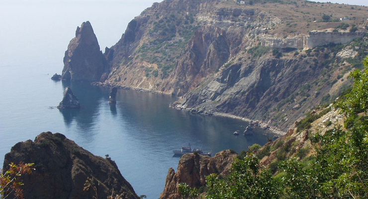 На мысе Фиолент с 70-метровой высоты упала машина