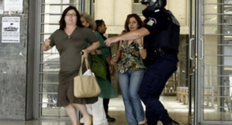 В греческих Салониках прогремел взыв у здания суда