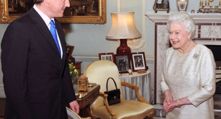 Премьер-министром Великобритании стал Дэвид Кэмерон