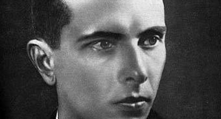 Шухевич и Бандера стали почетными львовянами