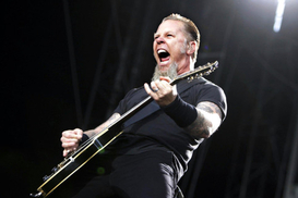 Вокалиста группы Metallica обокрали в Москве