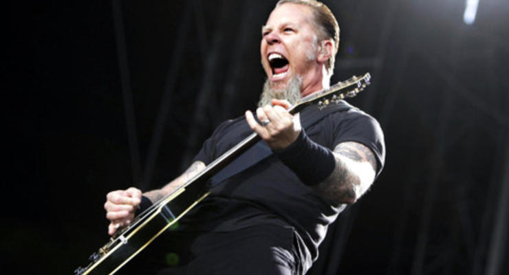 Вокалиста группы Metallica обокрали в Москве