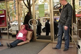 Вкладчики добиваются выплат от банка «Надра»(ФОТОРЕПОРТАЖ)