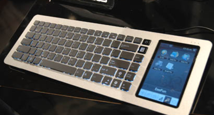 Стала известна цена компьютера-клавиатуры (фото)