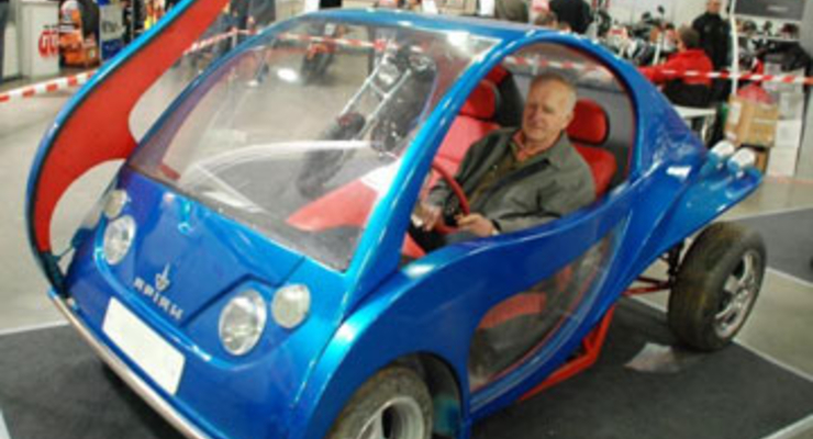 Двухместный автомобиль за 2 тысячи долларов