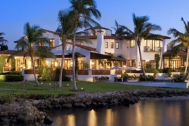 Басист AC/DC купил особняк за $5,1 миллиона (ФОТО)