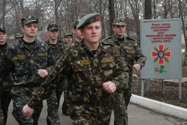 Украинская армия перейдет на контракт с 2011 года