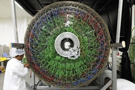 Ученые спасают 8 млрд.долл., вложенных в коллайдер