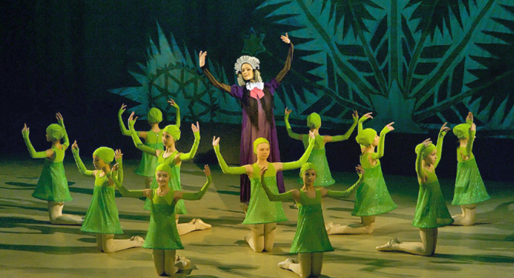 Людмила Янукович открыла праздник танца