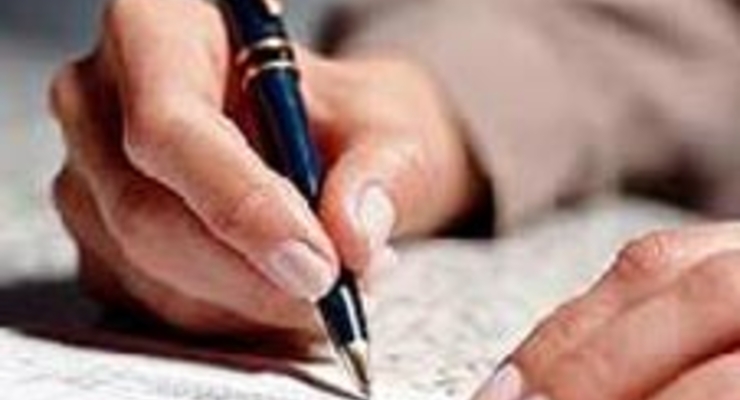 Двум страховым компаниям возобновили лицензии