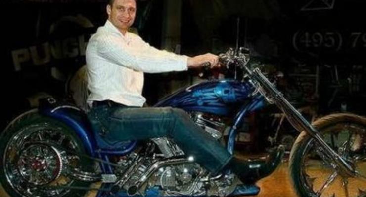 Кличко подарил брату мотоцикл за $120 тыс. (фото)