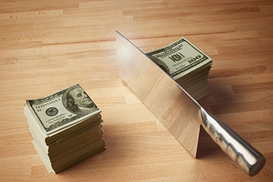 Эксперт:Доллар ухудшил статус как резервная валюта