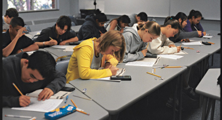 В вузы могут вернуть вступительные экзамены