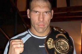 Валуев согласился биться с Кличко за 2,5 миллиона долларов