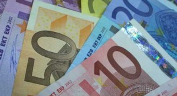 Евро отвоевывает позиции (на 10:30 04.03.2010)