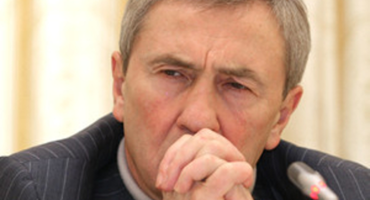 Янукович забрал у Черновецкого должность в Высшем совете юстиции