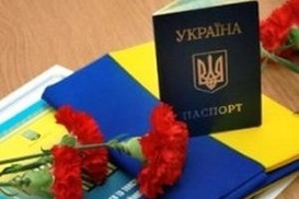 Паспорта будет выдавать миграционная служба