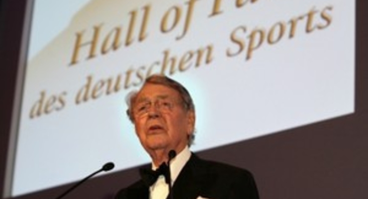 Экс-главу концерна Krupp наградили медалью за спасение евреев (ФОТО)