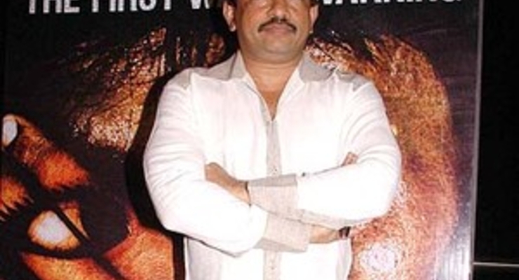 Индийский режиссер заплатит 11 тысяч долларов тому, кто в одиночку посмотрит его фильм ужасов