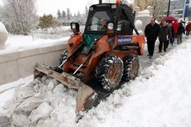 Столицу будут очищать от снега до средины марта