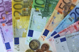 Курсы обмена наличных валют в 11 крупнейших банках Украины (на 15:30 18.02.2010)